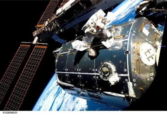 ESA Columbus STS-122 – 2