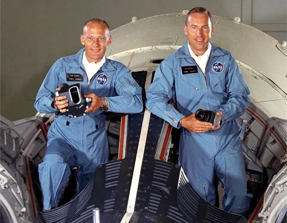 Gemini-12 officiel - 2