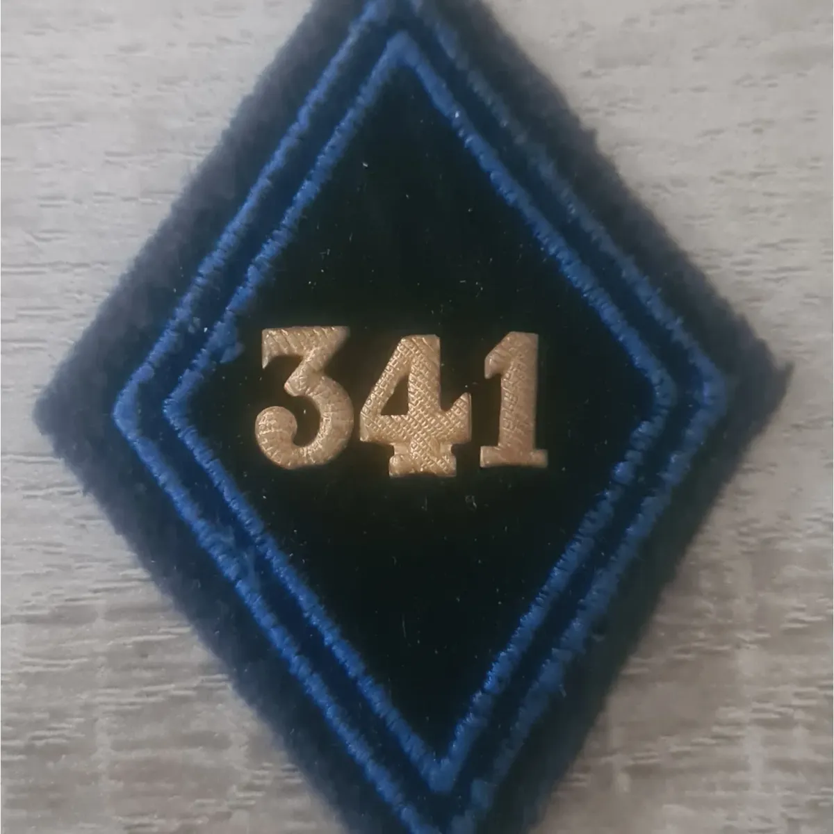 Losange 341eme CTP / Soutaches foncés / Modèle Cadre 