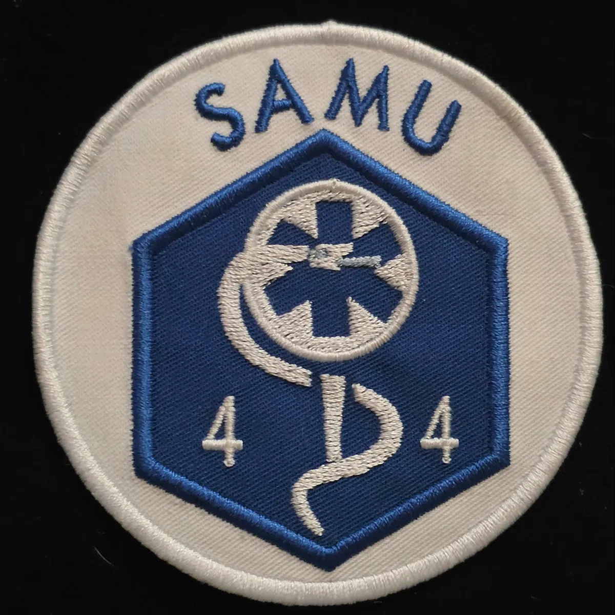 SAMU 44
