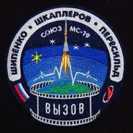 Soyouz MS-19 - 1