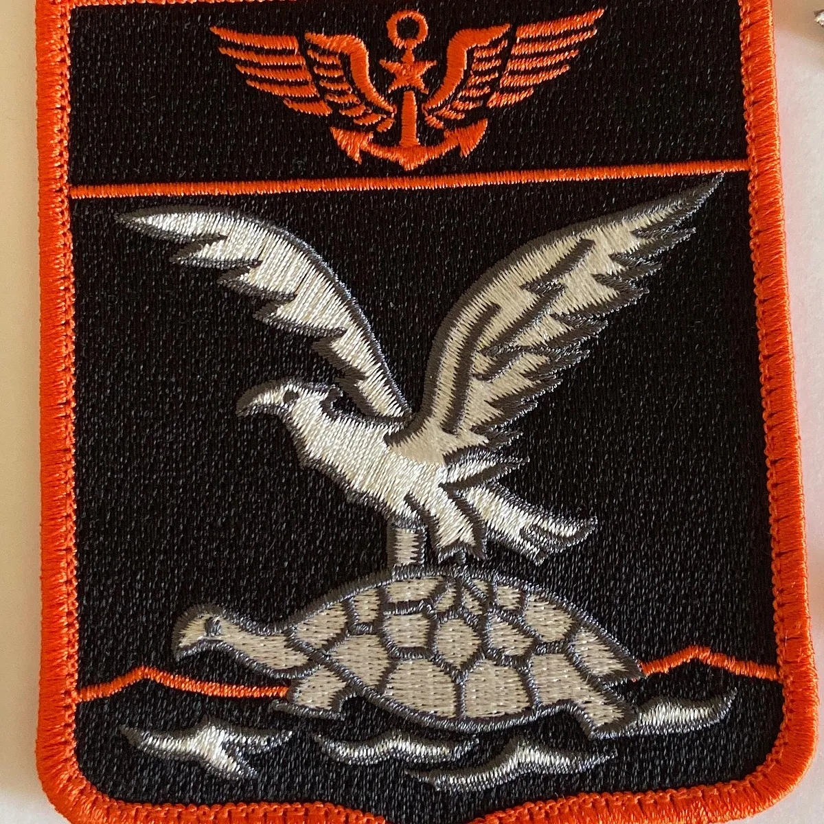 Blason 4F orange et noir
