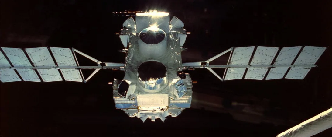 STS-37 GRO – 2