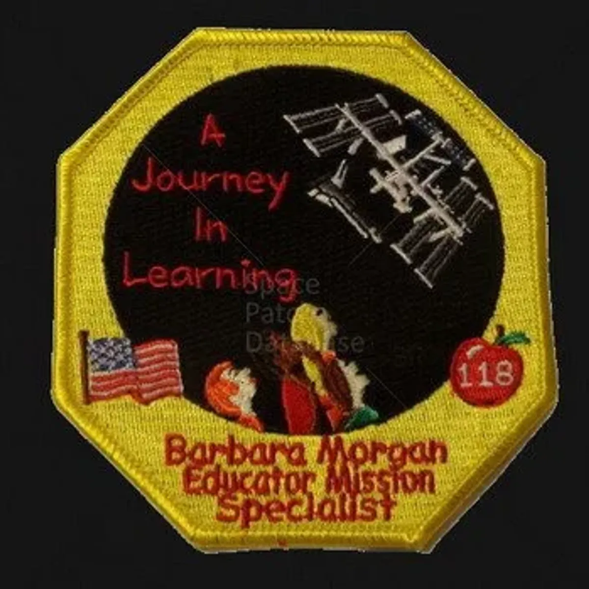 STS-118 hommage Barbara Morgan