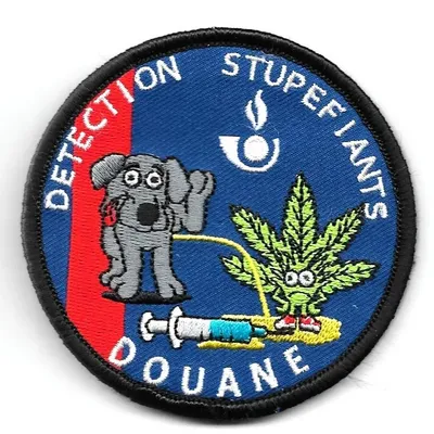 Douane -  Détection Stupéfiants (humoristique) -chien noir