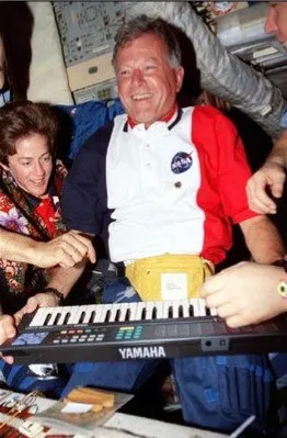 STS-86 gag – 2