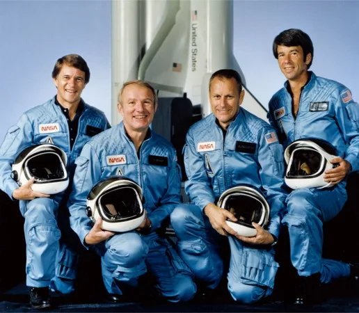 STS-5 – 2