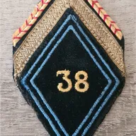 Losange 38eme RT / Modèle Cadre en fil jaune / Sergent ADL