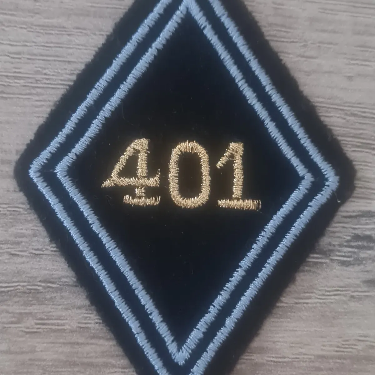 Losange 401eme CLT / Modèle Cadre 