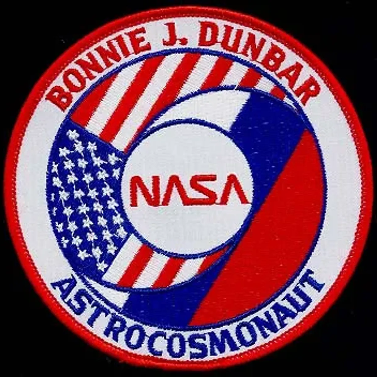 astronaute Bonnie DUNBAR