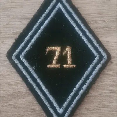 Losange 71eme BT / Modèle Cadre 