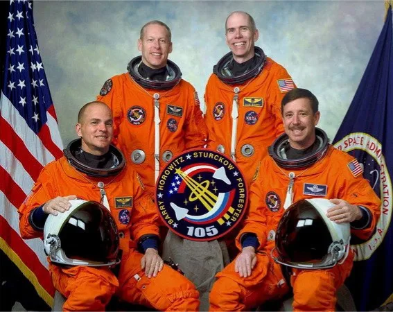 STS-105 ISS – 2