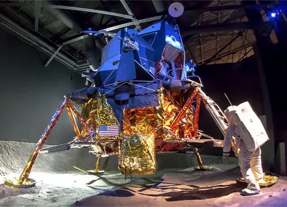 Apollo LM13 – 2