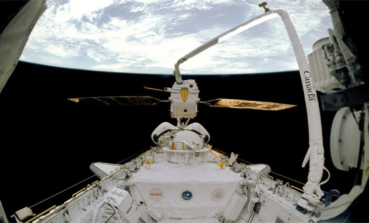STS-46 – 2