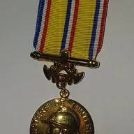 Médaille d'honneur des Sapeurs-pompiers - échelon Or 30 ans de services - 1