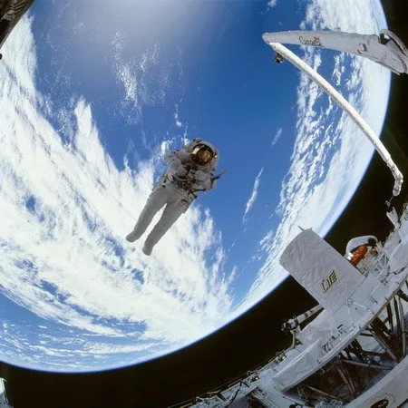 STS-64 SAFER – 2