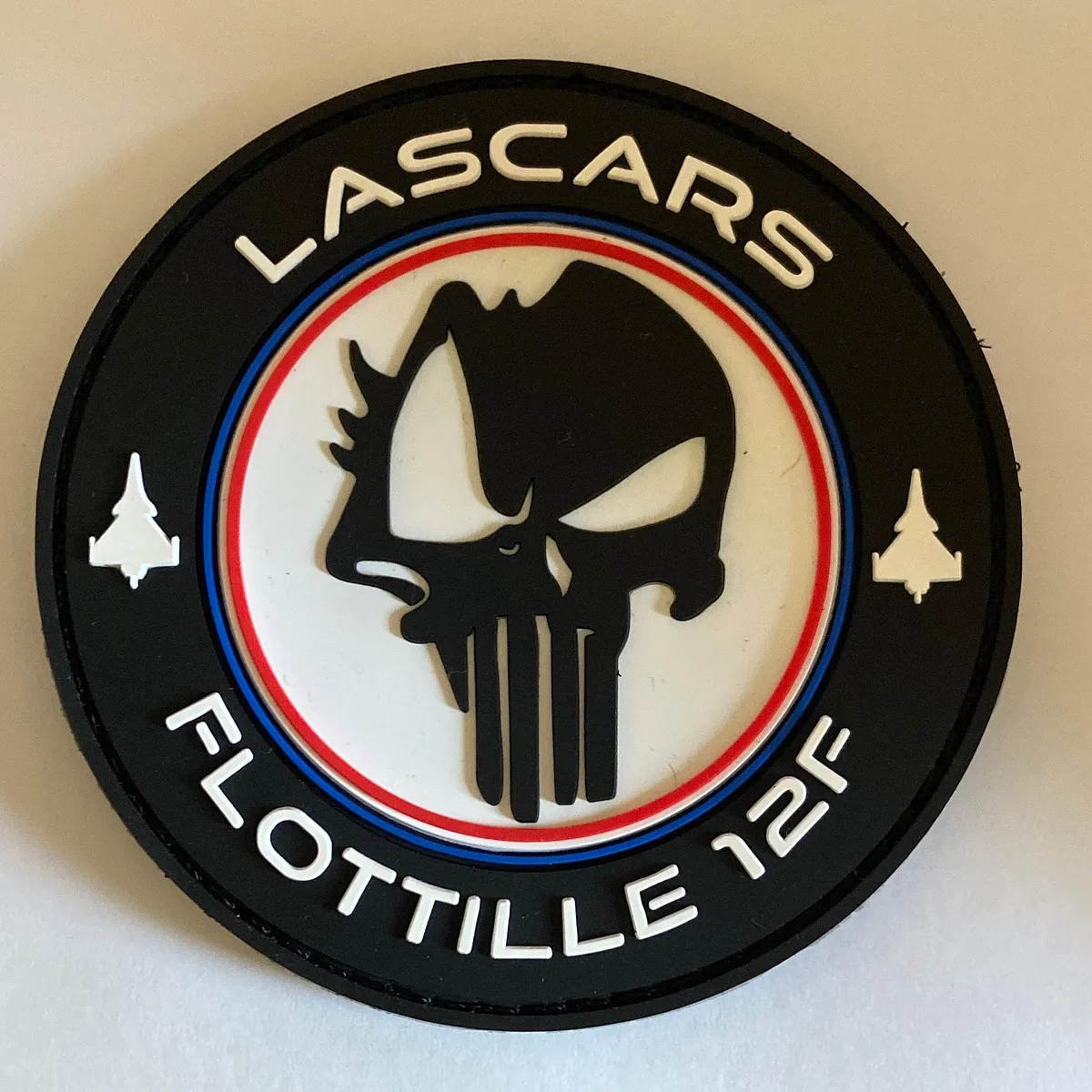 12F - Lascars Punisher fond blanc