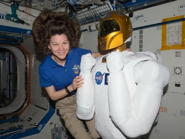 STS-133 Robonaut-2 – 2