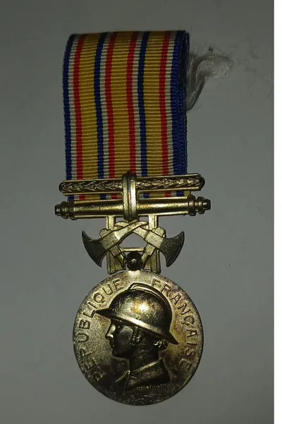 Recto de Médaille d'honneur des Sapeurs-pompiers - échelon Vermeil/Grand Or 40 ans de services