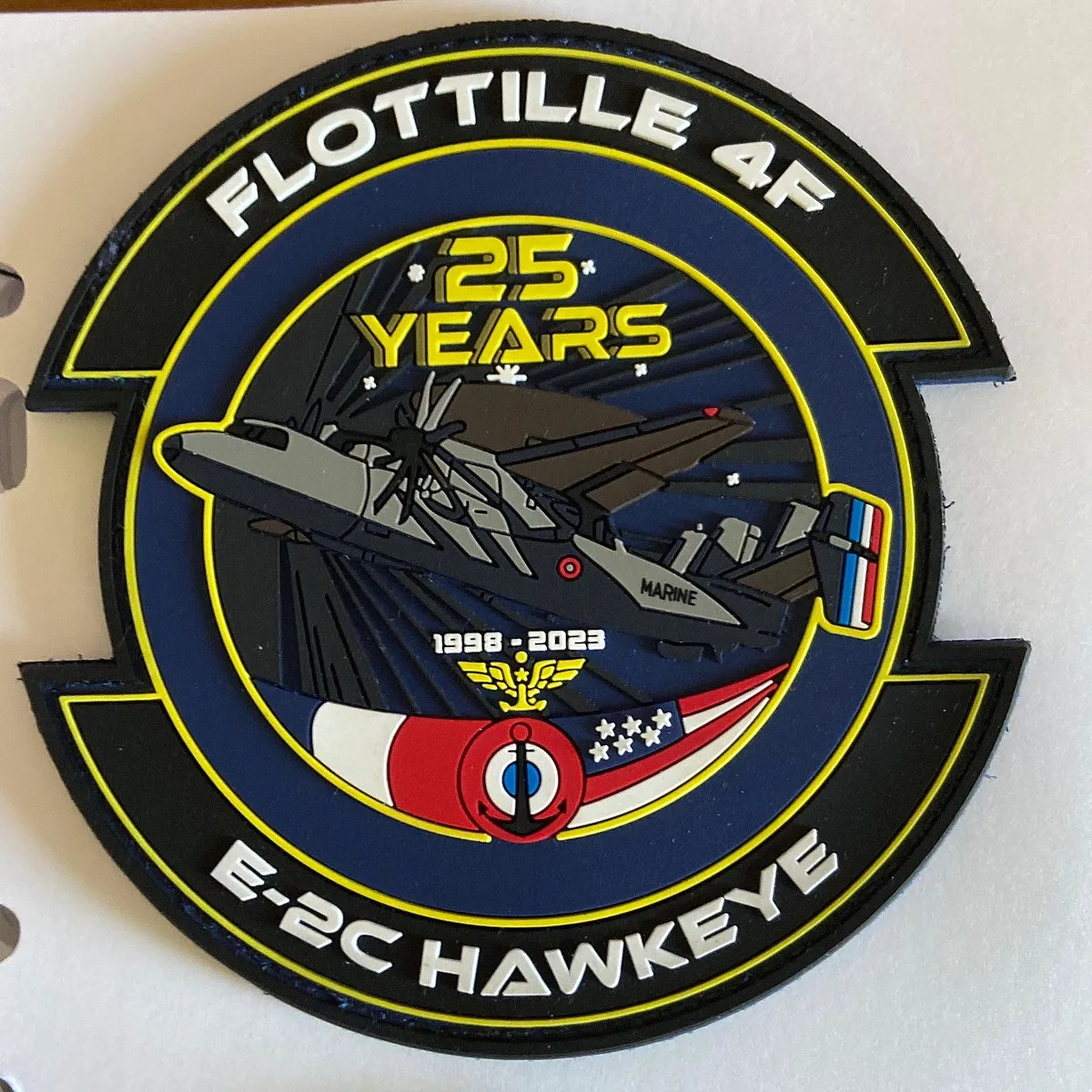 4F - 25ans