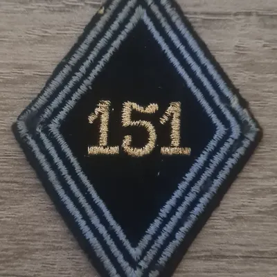 Losange 151eme BT / 3 soutaches / Modèle Cadre 