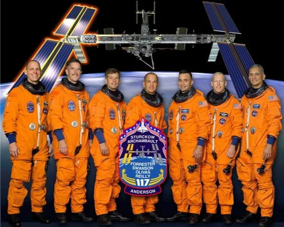 STS-117 ISS – 2