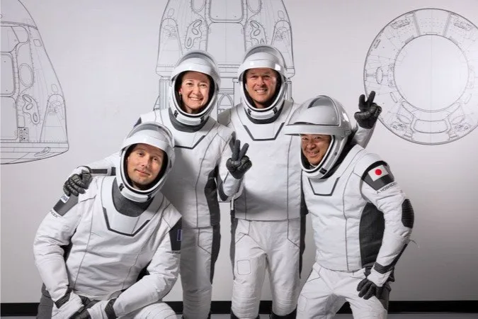 Crew-2 SpaceX - 2