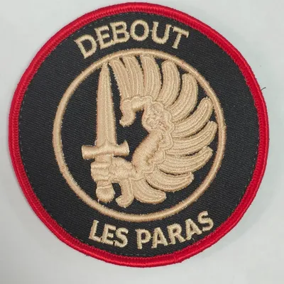 Debout les Paras