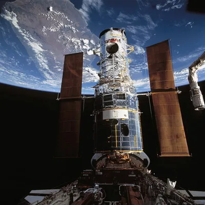 STS-61 reparation Hubble – 2