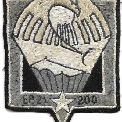 EP 21 200 - APT (gris)