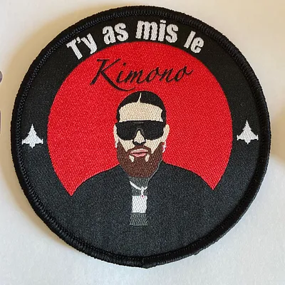 11F - T’y as mis le Kimono