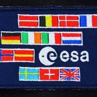 ESA 13 drapeaux – Recto