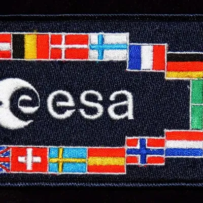 ESA 14 drapeaux