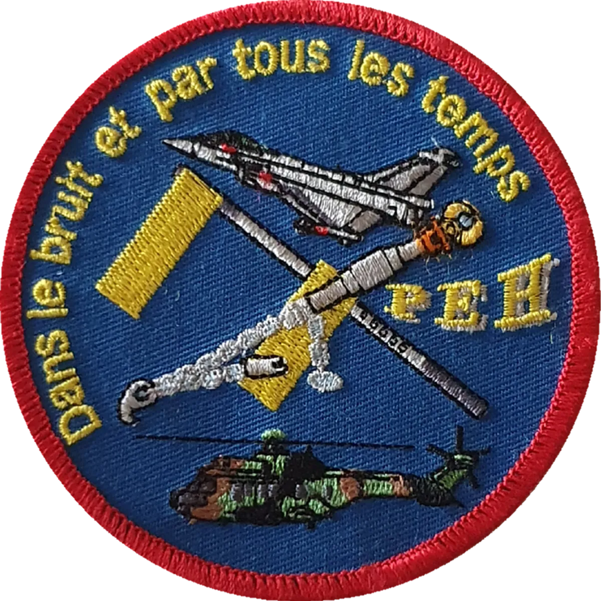 Charles de Gaulle - Pont  d'Envol  Hangars