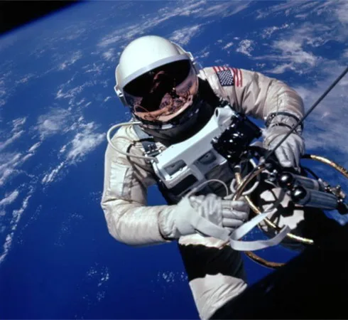 Gemini-4 hommage - 2