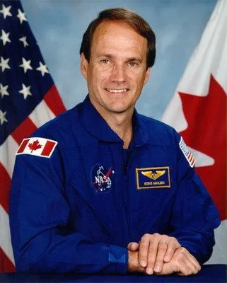 STS-52 MacLean – 2