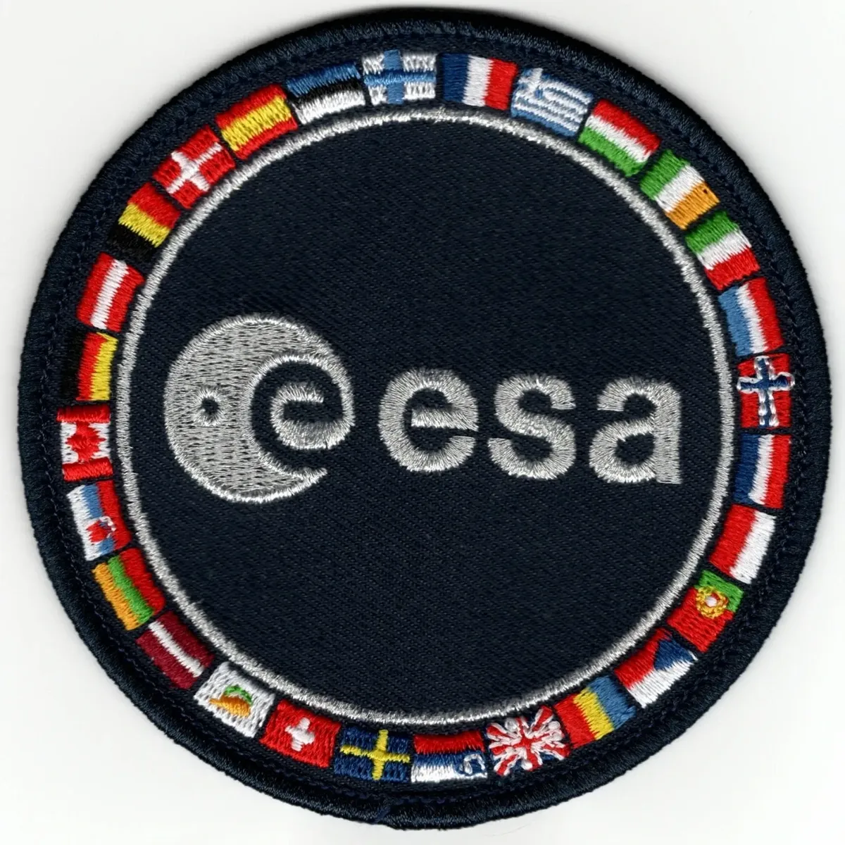 ESA 28 drapeaux