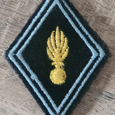 Losange HR / 2 soutaches / Modèle cadre école