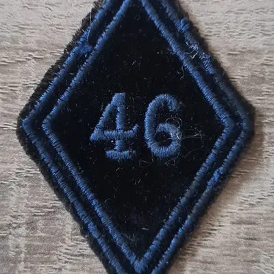 Losange 46eme BT / Soutaches foncés / Modèle Troupe 