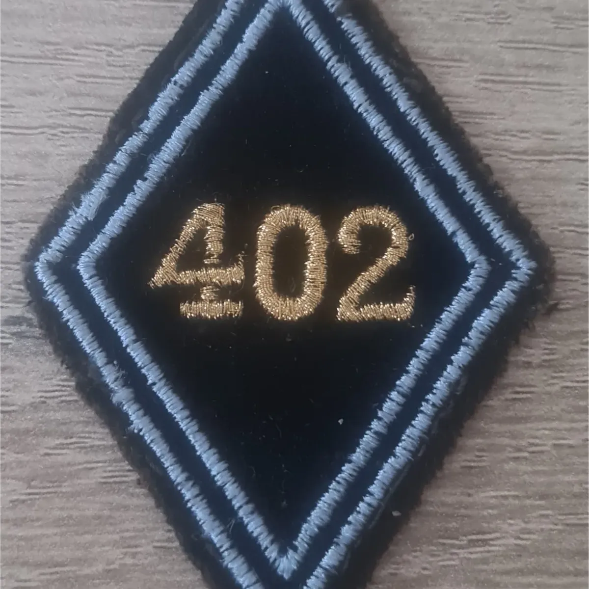 Losange 402eme CLT / Modèle Cadre 