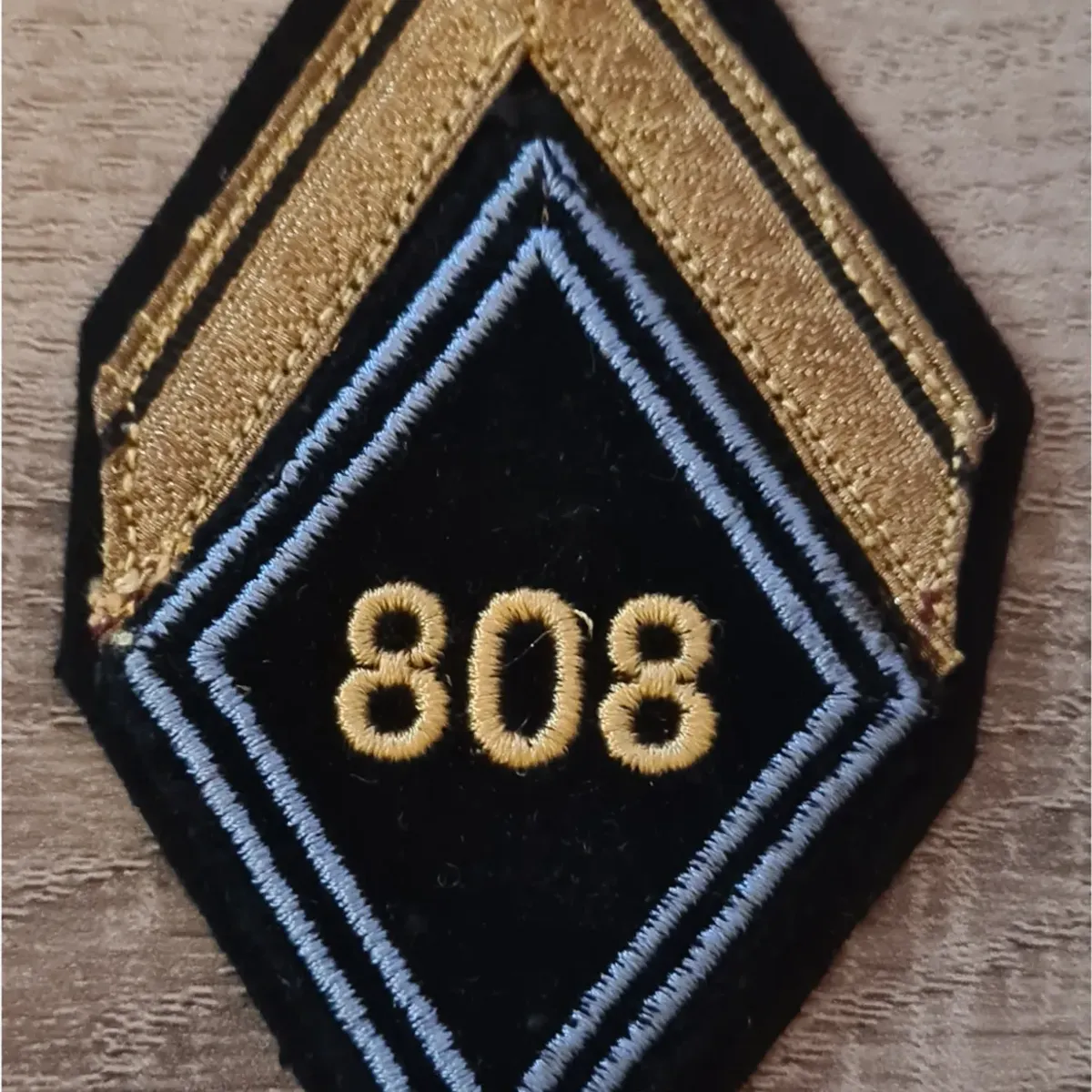 Losange 808eme GRET / Modèle Cadre en fil jaune / Sergent Engagé 