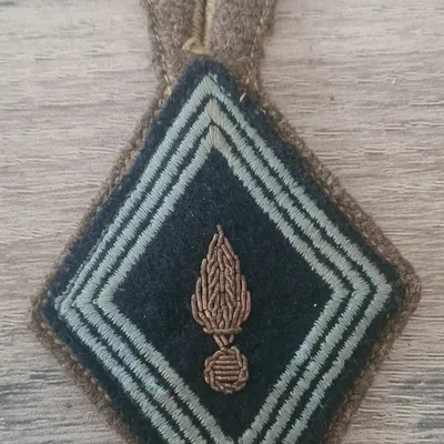 Losange HR sur patte / 3 soutaches / Modèle cannetille