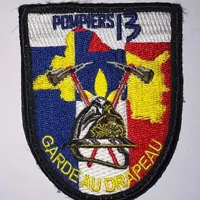 Garde au drapeau SDIS 13