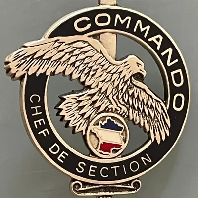 Commando, Chef de Section