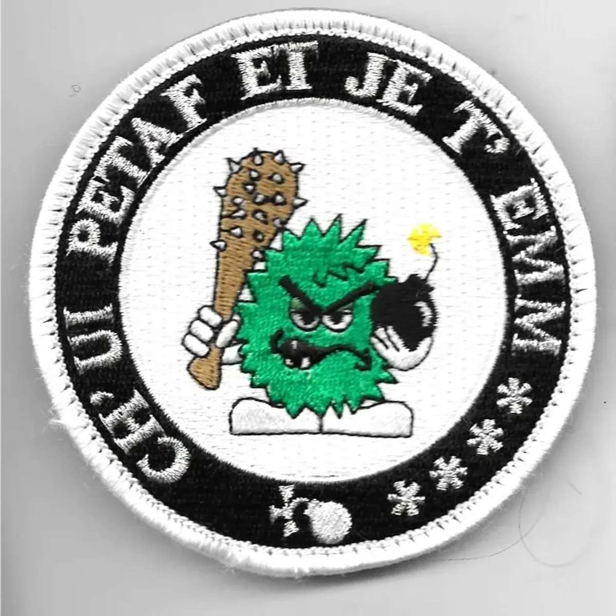 PETAF - "Ch'ui pétaf et je t'emm****"