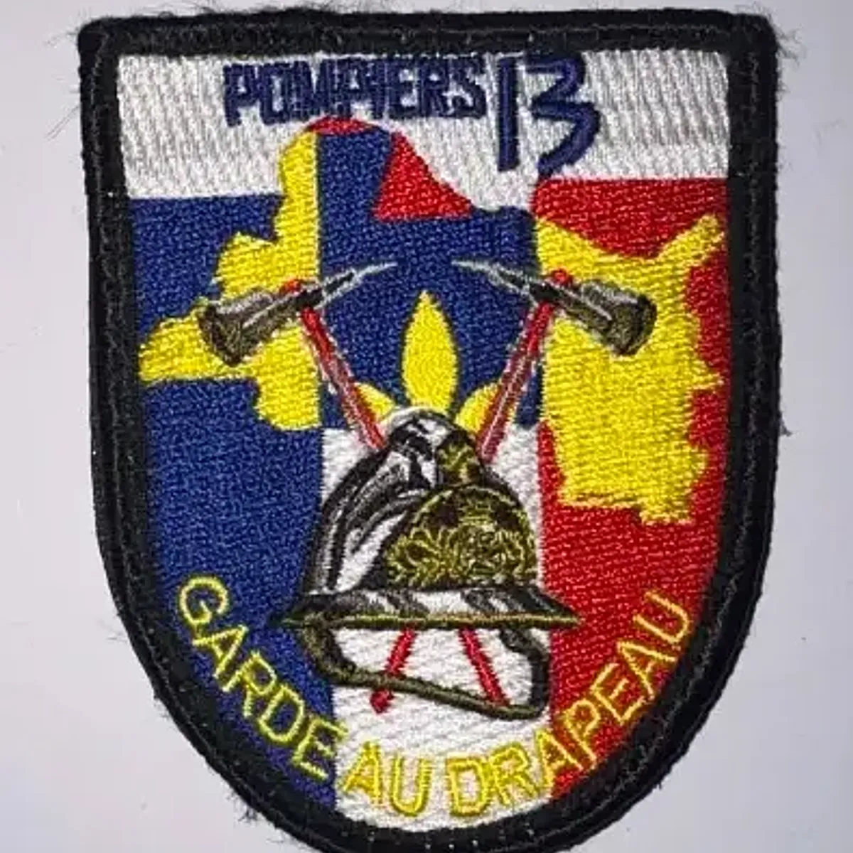 Garde au drapeau SDIS 13