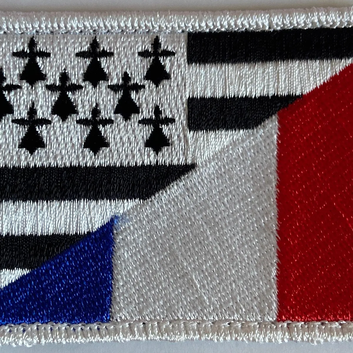 12F - Drapeau France/Bretagne 