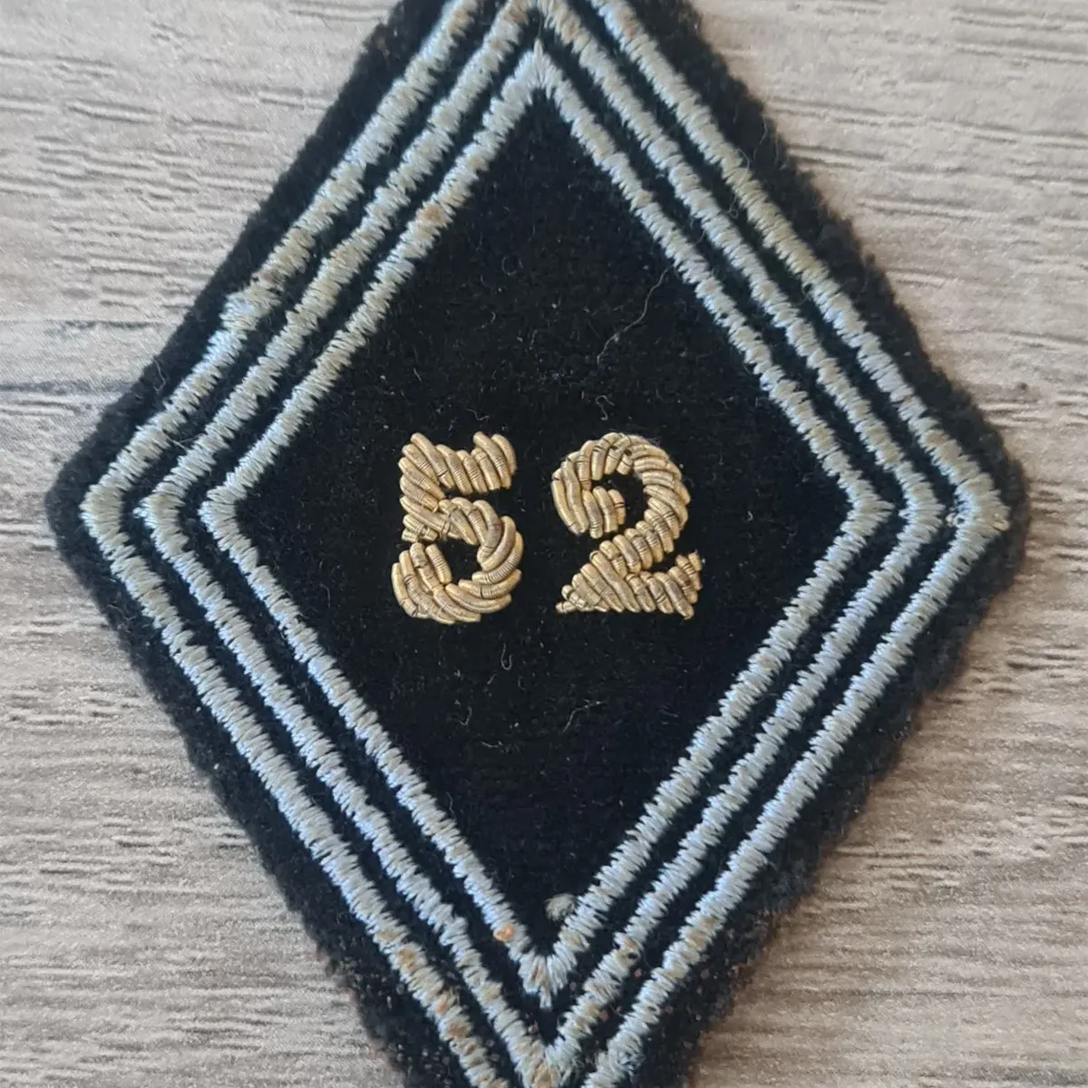 Losange 52eme BT / 3 soutaches / Modèle Cannetille 