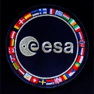 ESA 28 drapeaux
