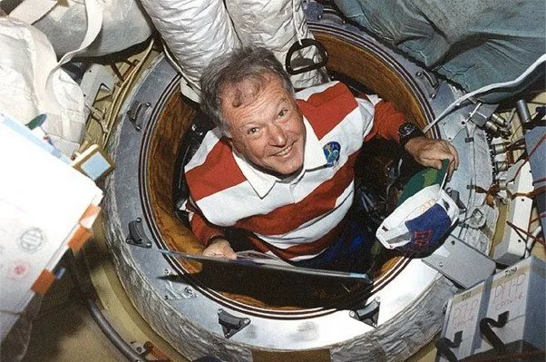 STS-86 JL Chretien – 2